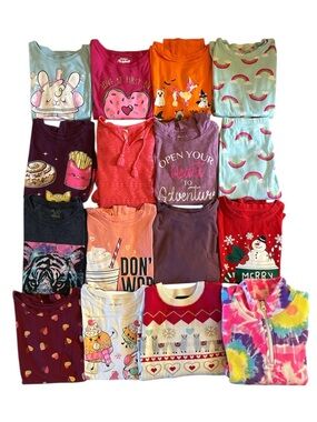 Girl’s 40 piece Clothing Bundle Pants Long Sleeve Tops Leggings Size 7/8 7 8